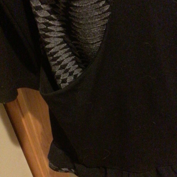 Pyramid Collection long cardigan - Picture 3 of 5